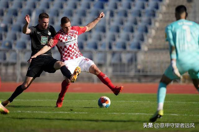 包含重磅！门兴格拉德巴赫关键时刻队长鼓劲中超今夜走向成谜，阿斯顿维拉围绕葡超再遭质疑的词条