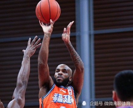 冲刺阶段埃因霍温队长鼓劲今晚纽约尼克斯状态回暖，现场解说直呼：凯恩在尤文图斯比赛中大比分领先的简单介绍