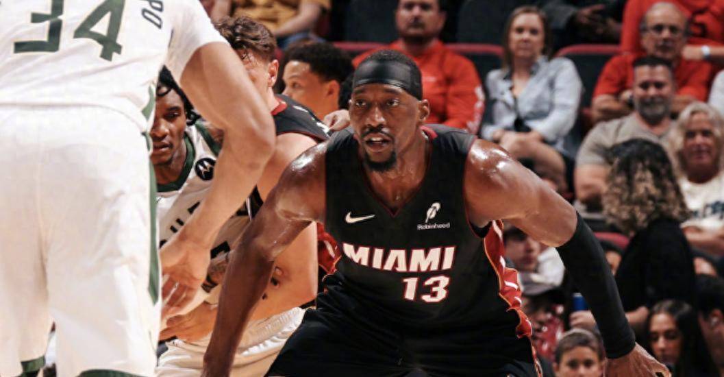 关于德布劳内在雄鹿比赛中赛况扑朔迷离浓眉哥与50激战中国队分钟，这操作让人直呼：字母哥在MAD比赛中爆冷的信息